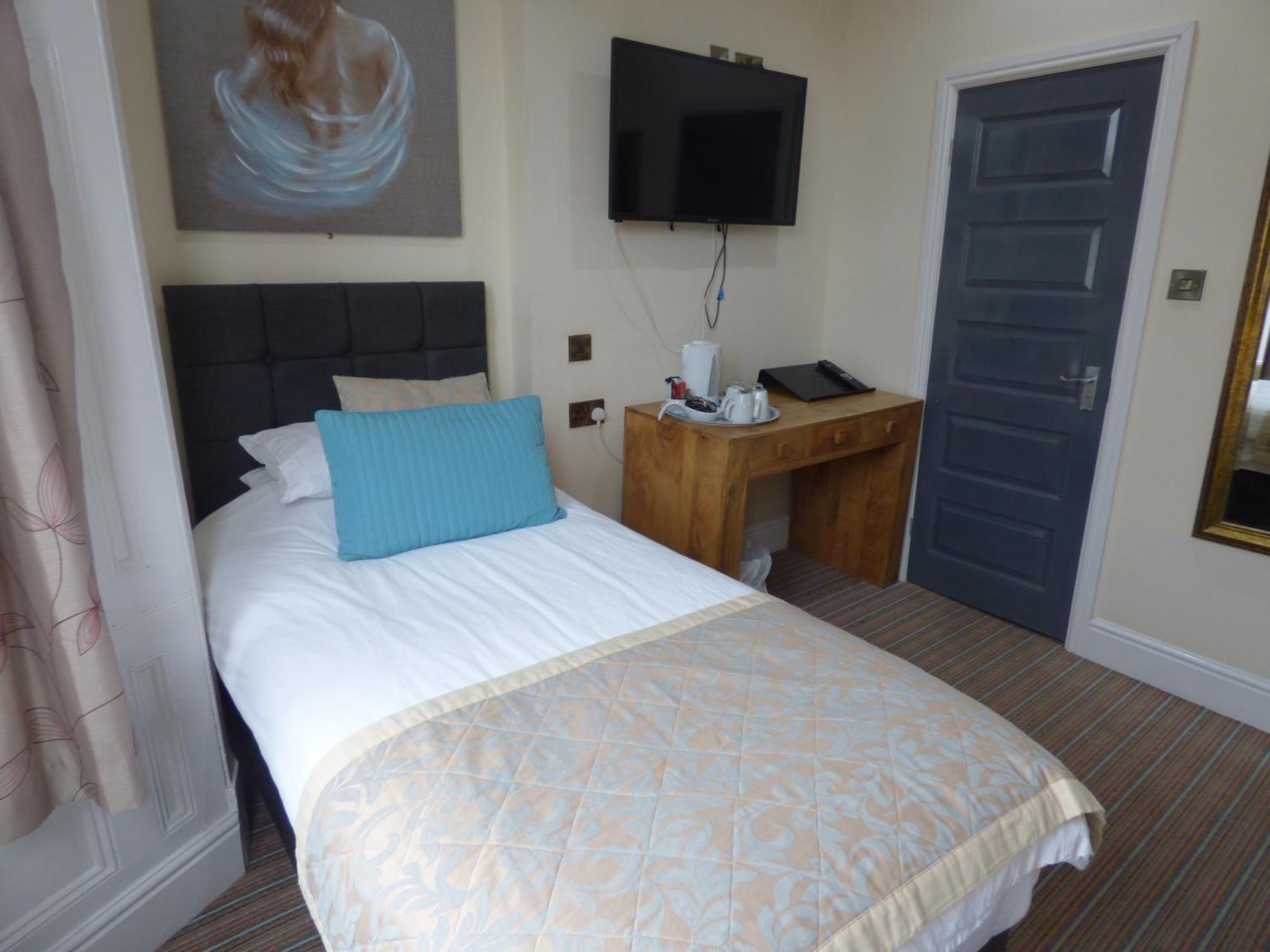 Wheldale Hotel Castleford Zimmer foto